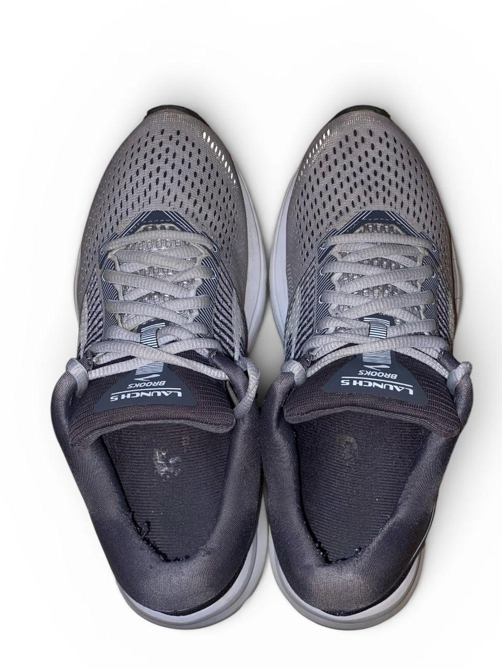 BROOKS LAUNCH 5 Women’s Neutral Runner Trainer Gray Ebony and White Size 8M - Picture 4 of 9
